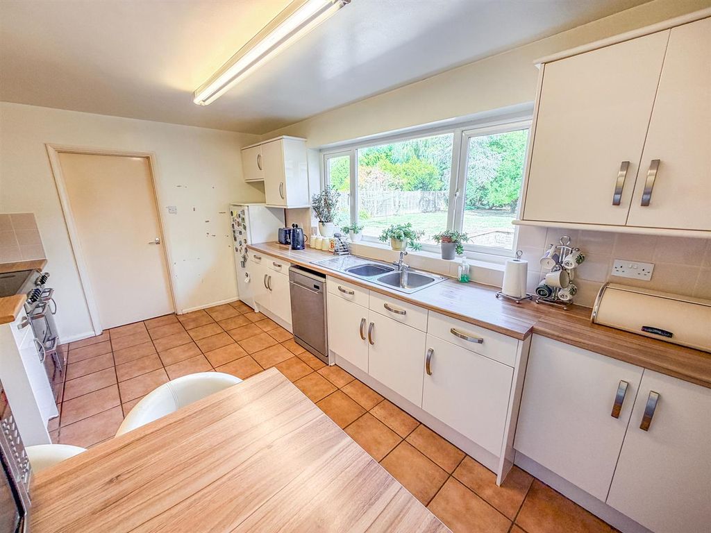 Property photo 3 of 47 Image28.Jpg