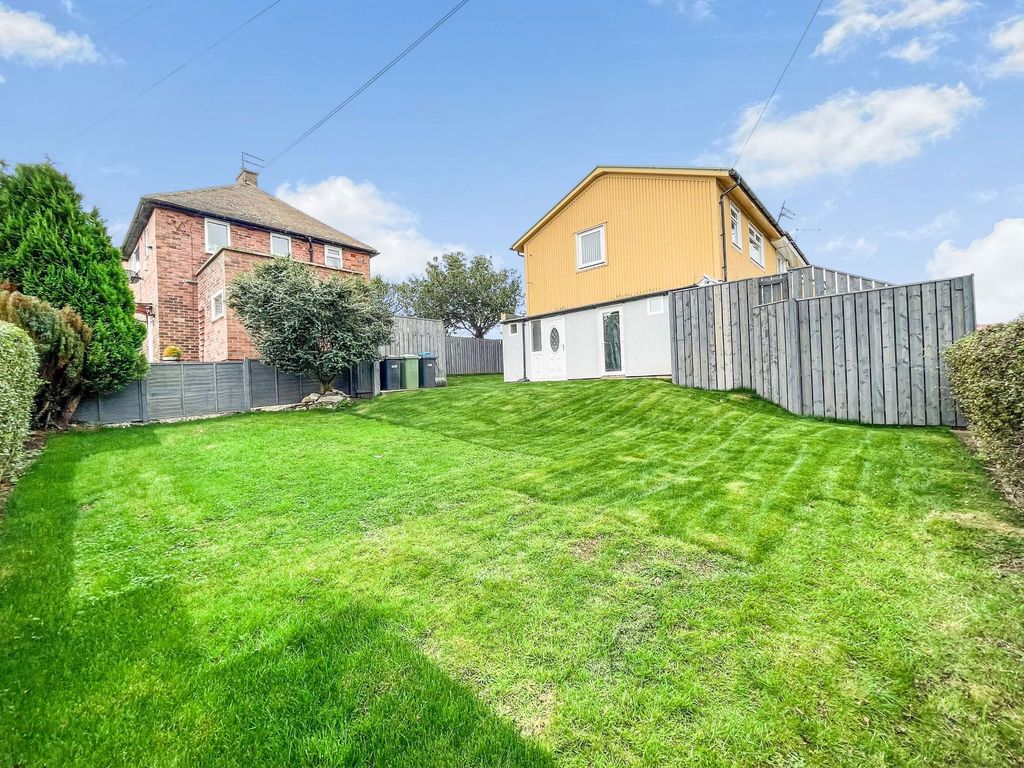 Property photo 3 of 18