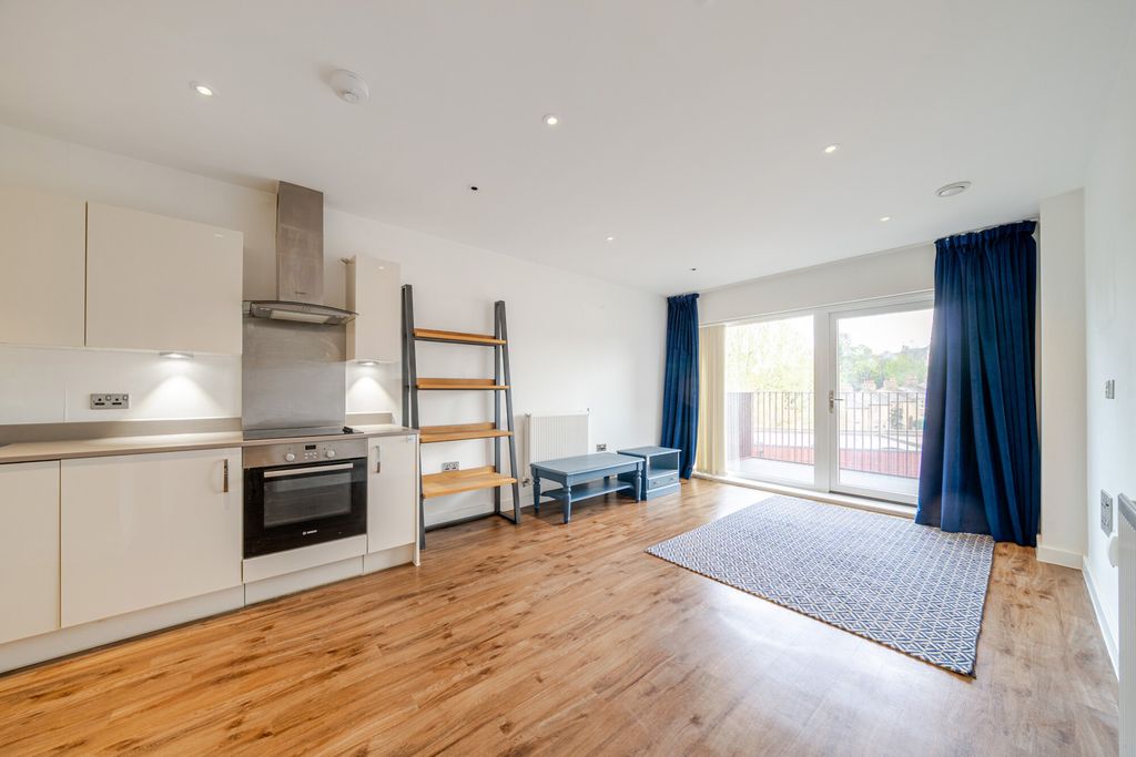 Property photo 2 of 13 Reception Room