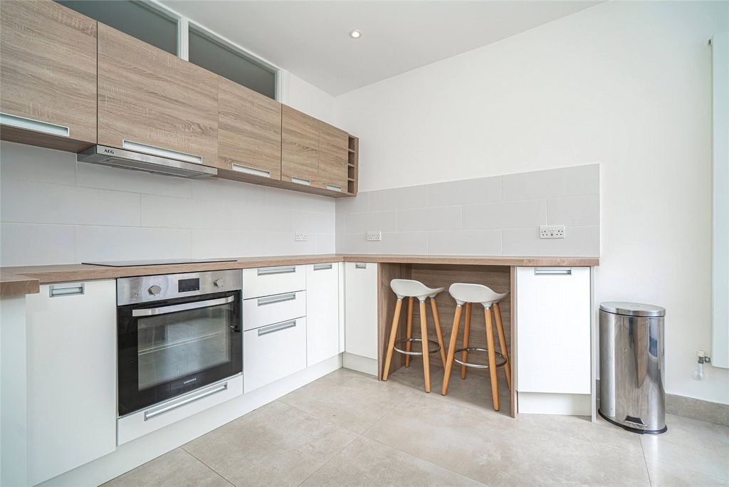 Property photo 3 of 24 Kitchen D