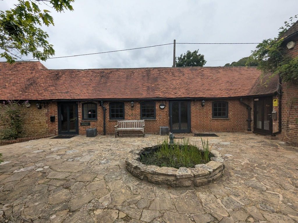 Property photo 1 of 6 External.Jpg