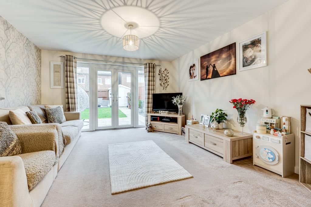 Property photo 3 of 21 5 Dale Crescent, Barton Seagrave-12.Jpg