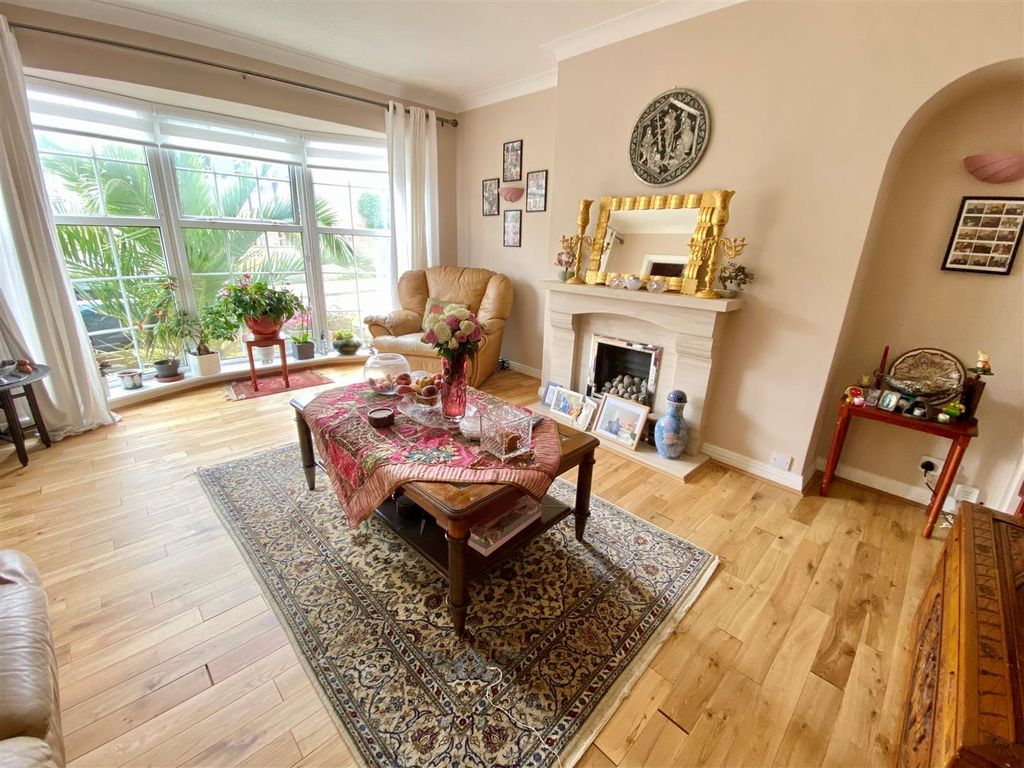 Property photo 2 of 8 1.Jpg