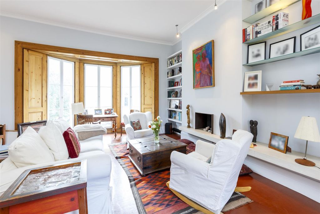 Property photo 3 of 21 Hammersmith Grove  - Reception.Jpg