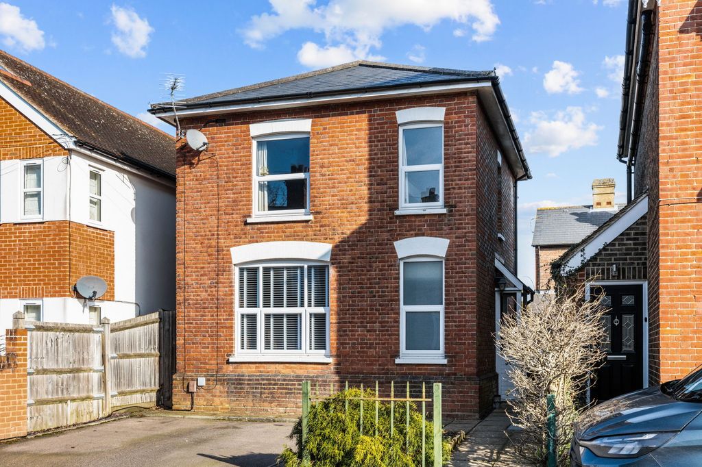 Property photo 1 of 17