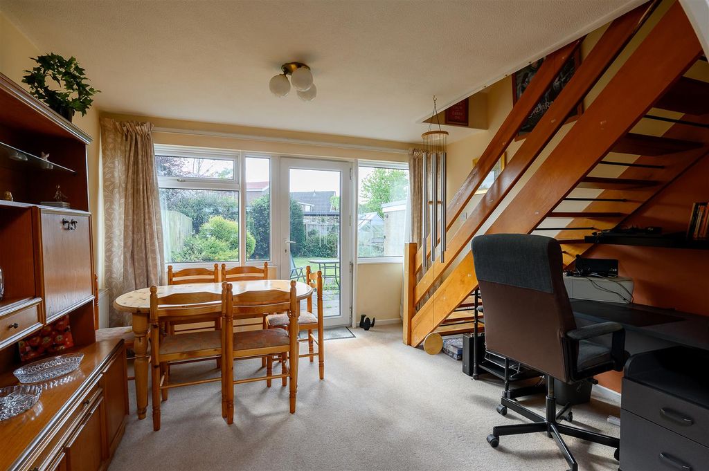 Property photo 3 of 18 Through Living Dining