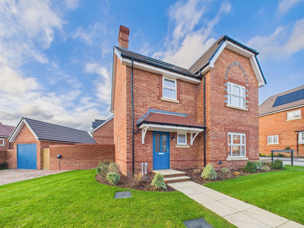 Property photo 1 of 19 Cam02136G0-Pr0513-Still024