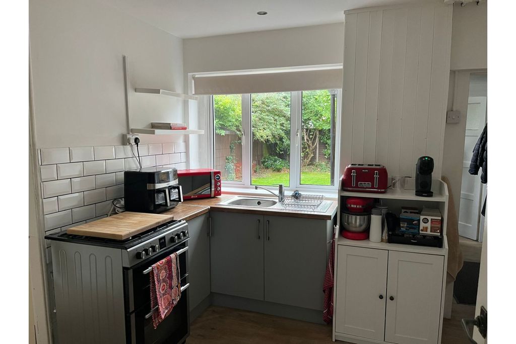 Property photo 3 of 13 Kitchen