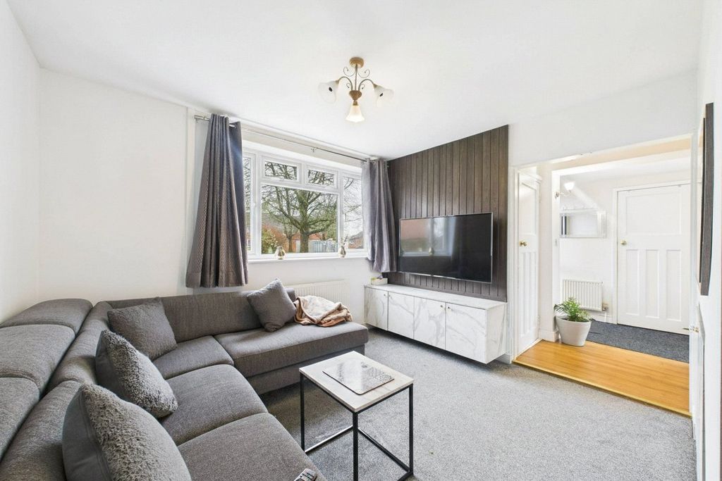 Property photo 3 of 9 Picture No. 14