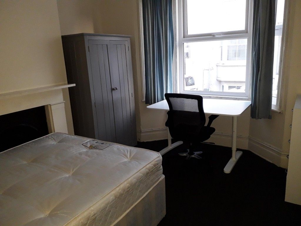 Property photo 2 of 7