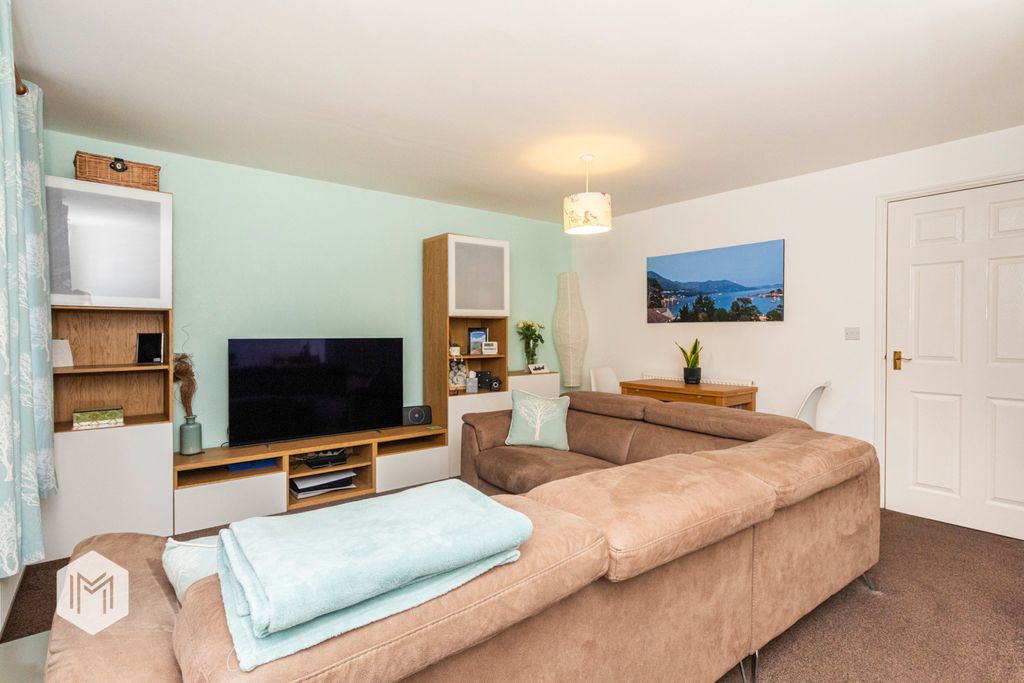 Property photo 3 of 17 Picture No. 09