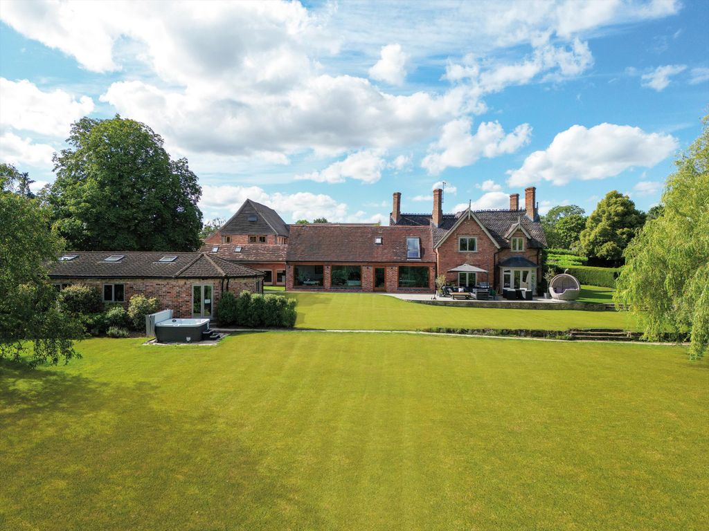 Additional image 46 of 11 bed farm for saleKings Lane, Snitterfield, Stratford-Upon-Avon, Warwickshire CV37.