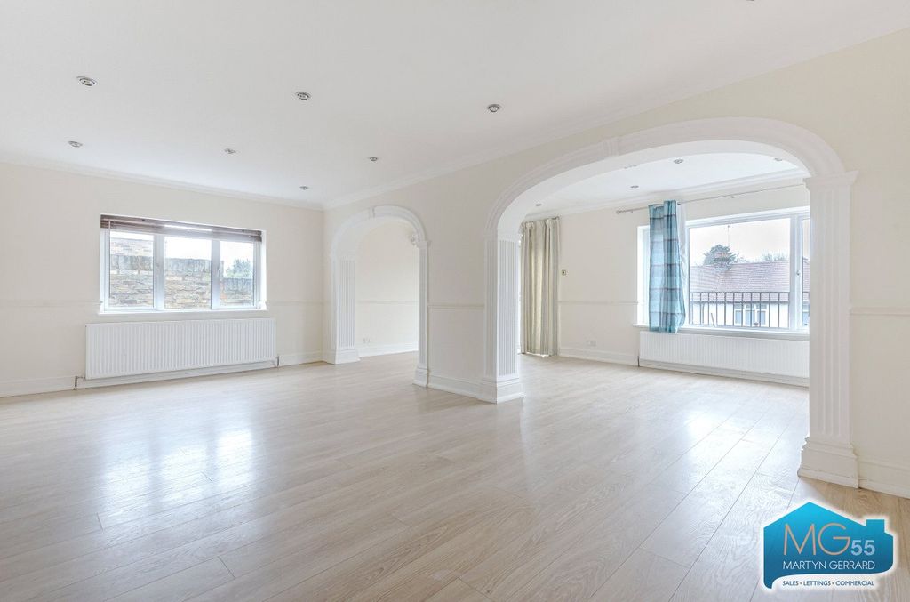 Property photo 3 of 8 Picture No. 29