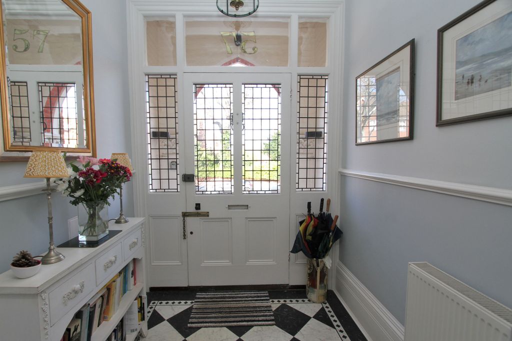 Additional image 5 of 2 bed flat for saleSilverdale Road, Eastbourne BN20