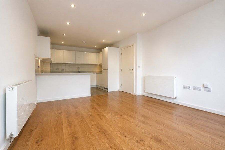 Property photo 2 of 8