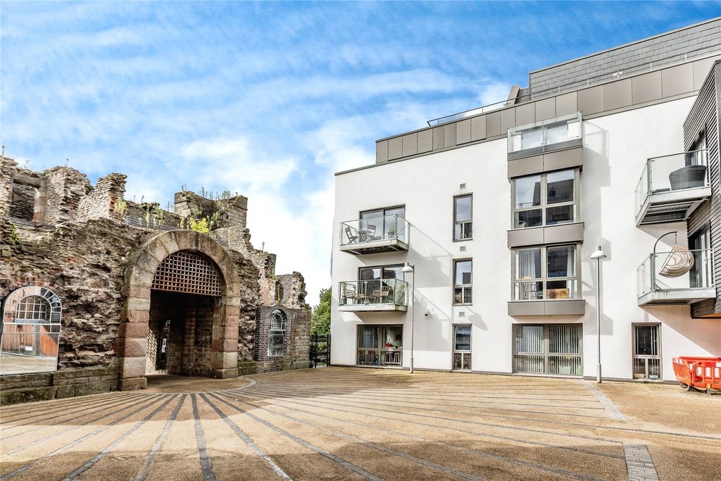 Property photo 1 of 17 Picture No. 16