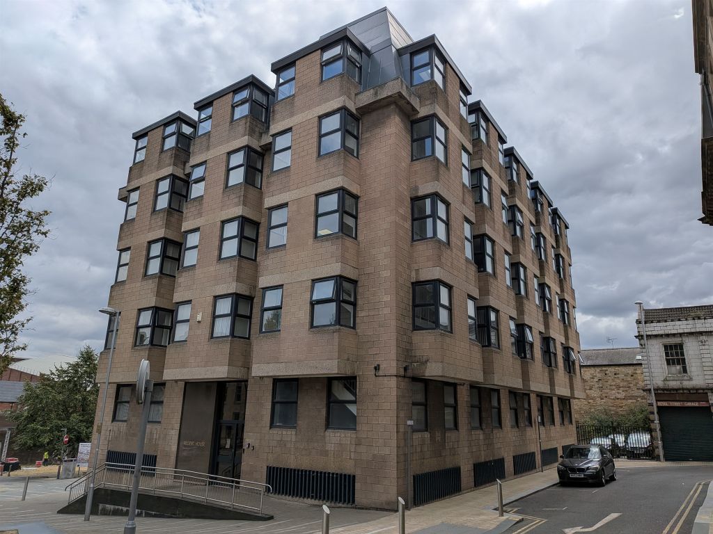 Property photo 1 of 1