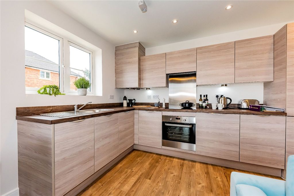 Property photo 2 of 10 Kitchen_Result