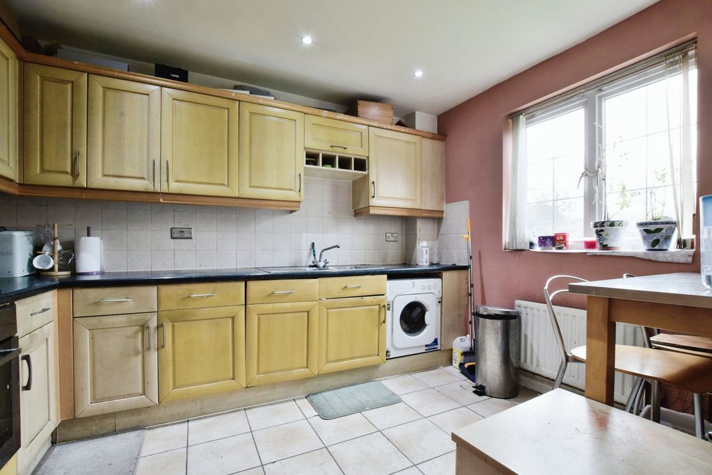 Property photo 3 of 17 Photography