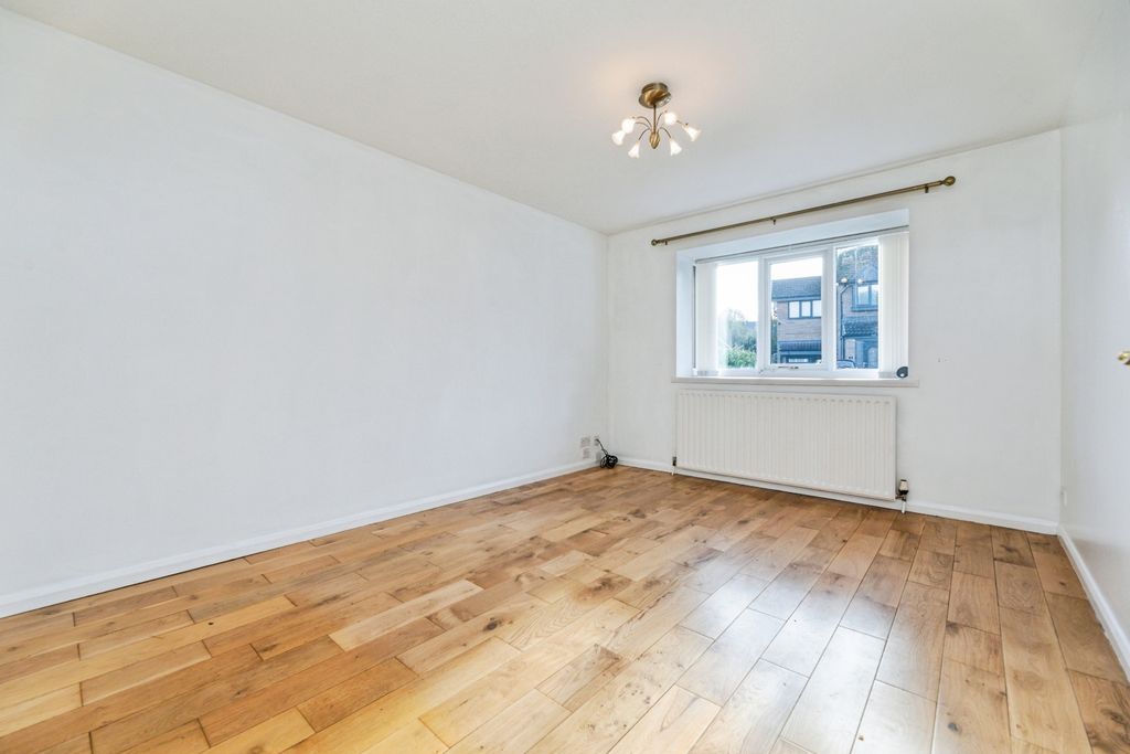 Property photo 3 of 18 Pbox-Img.Jpg