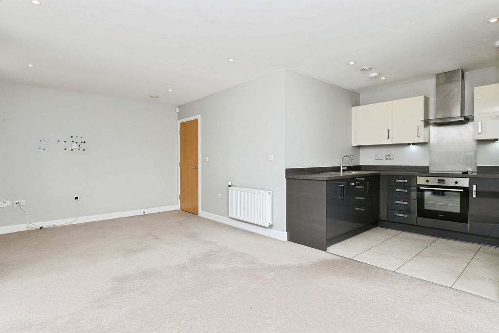 Property photo 2 of 14 Open Plan