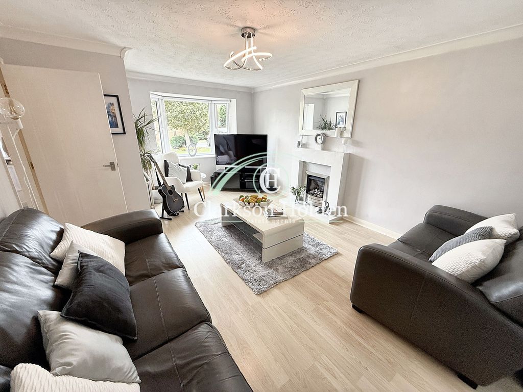 Property photo 2 of 38