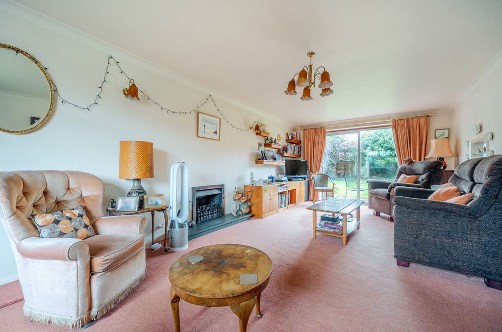 Property photo 3 of 20 1403770-8-6978943...