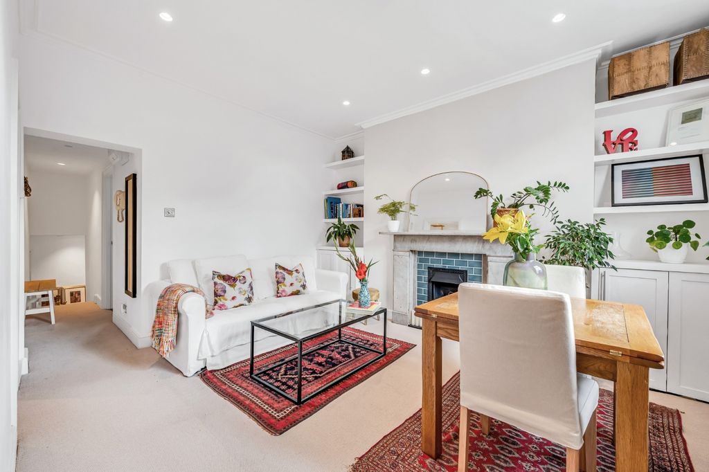 Property photo 3 of 11 4177042