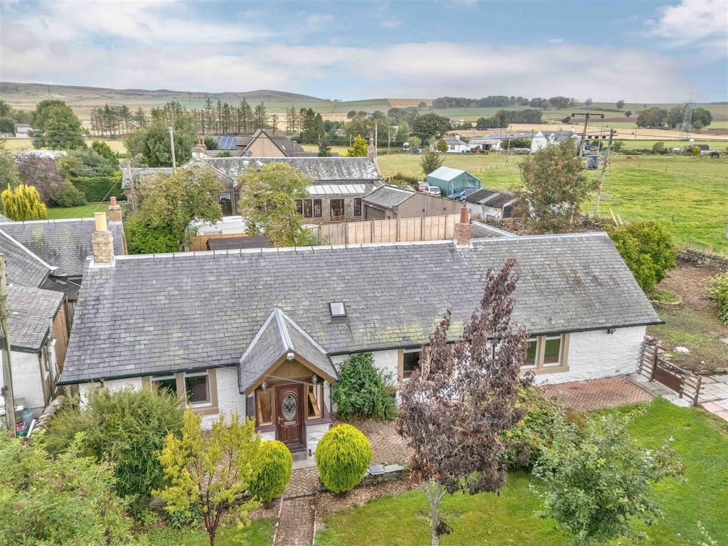 Property photo 1 of 27 Balgray Cottage Tealing-1.Jpg
