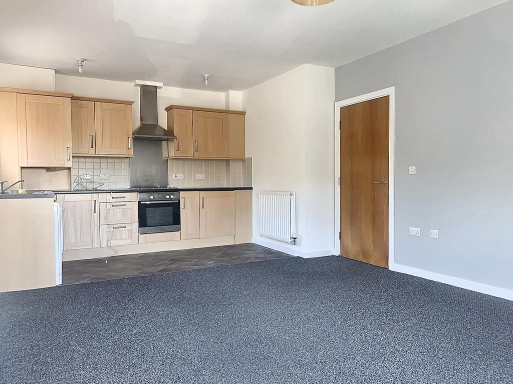 Property photo 2 of 9 Kitchen