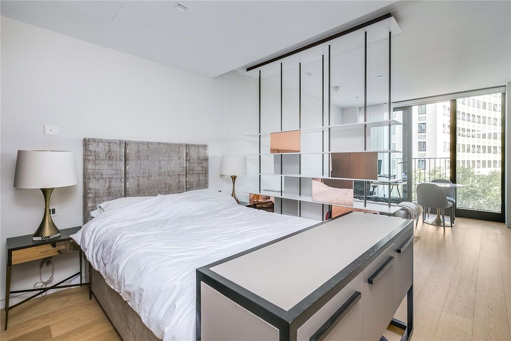 Property photo 3 of 12 Picture No. 21