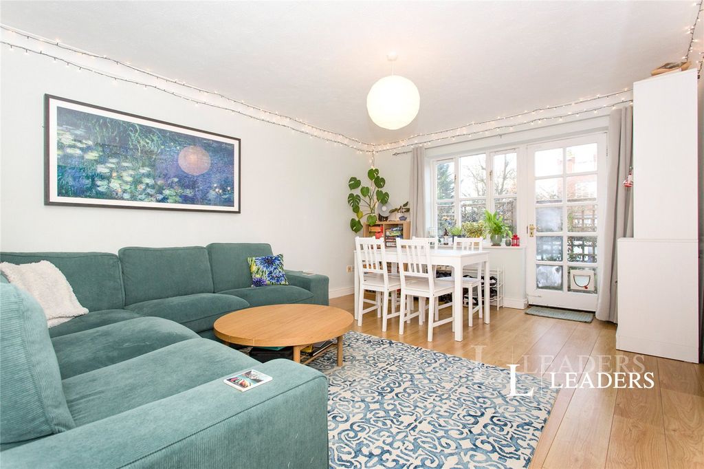 Property photo 2 of 10 Picture No. 05