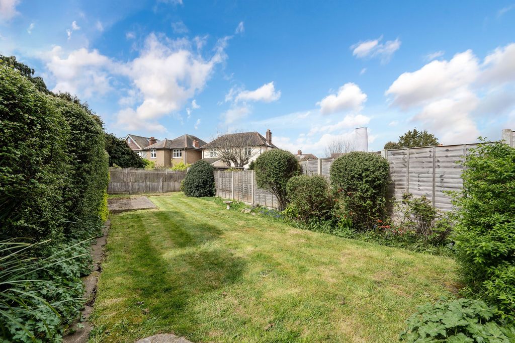 Property photo 3 of 11