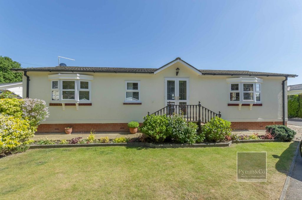 Property photo 1 of 20
