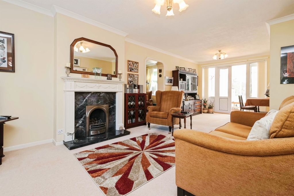 Property photo 2 of 18