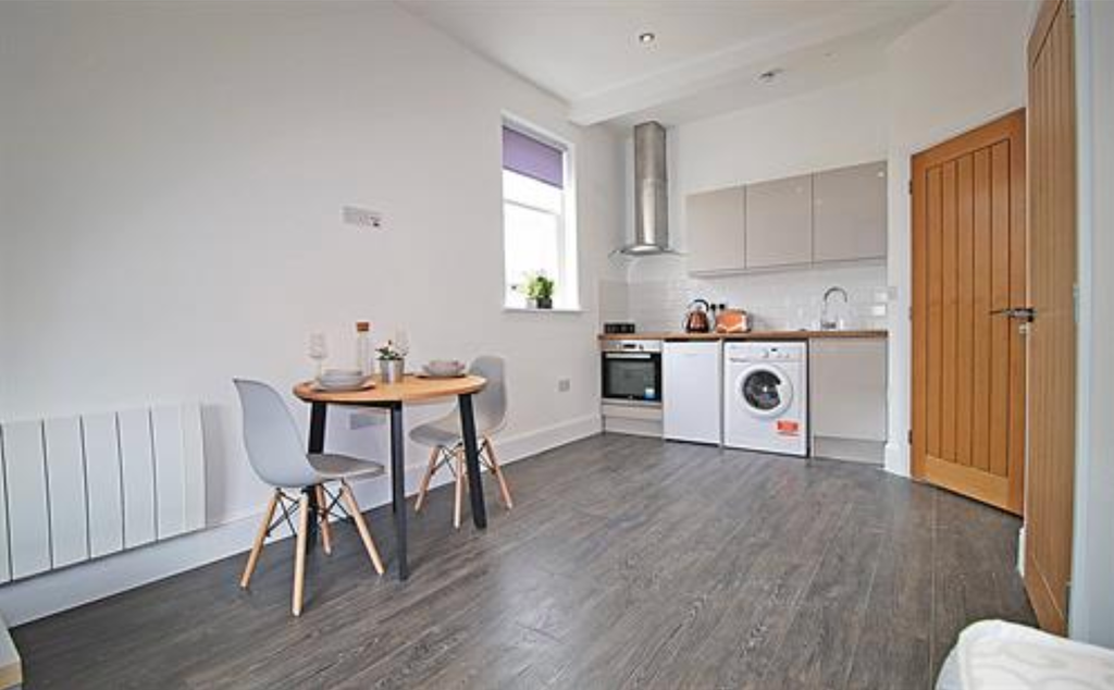 Property photo 2 of 6