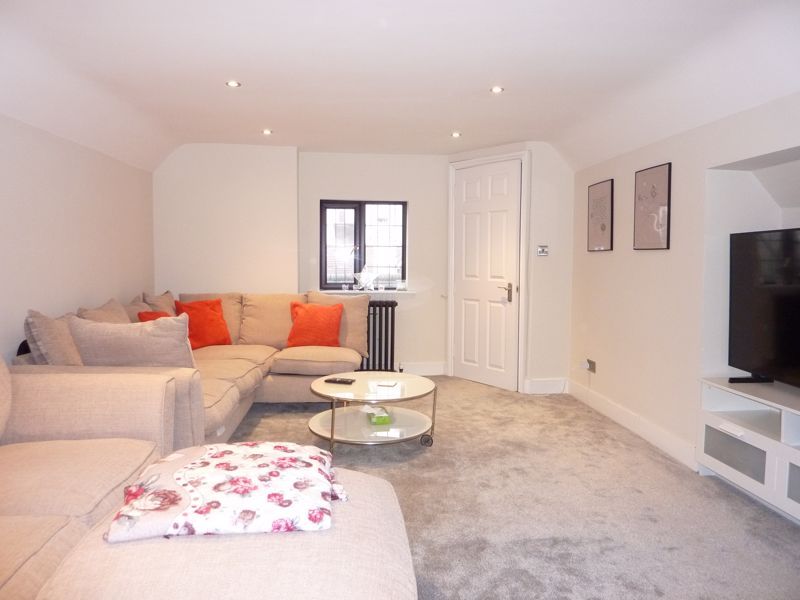 Property photo 3 of 10 Photo 20