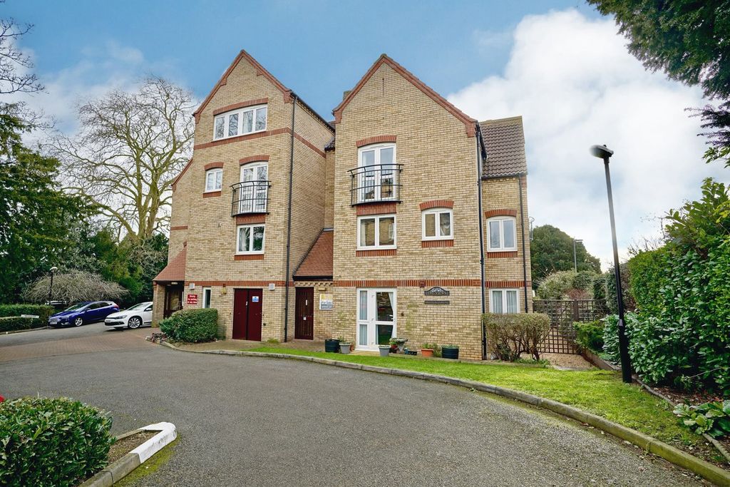Property photo 1 of 10