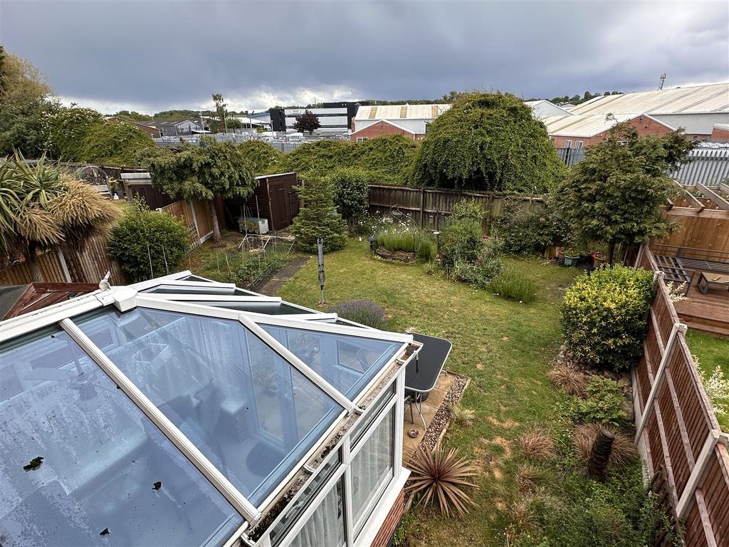 Property photo 2 of 4