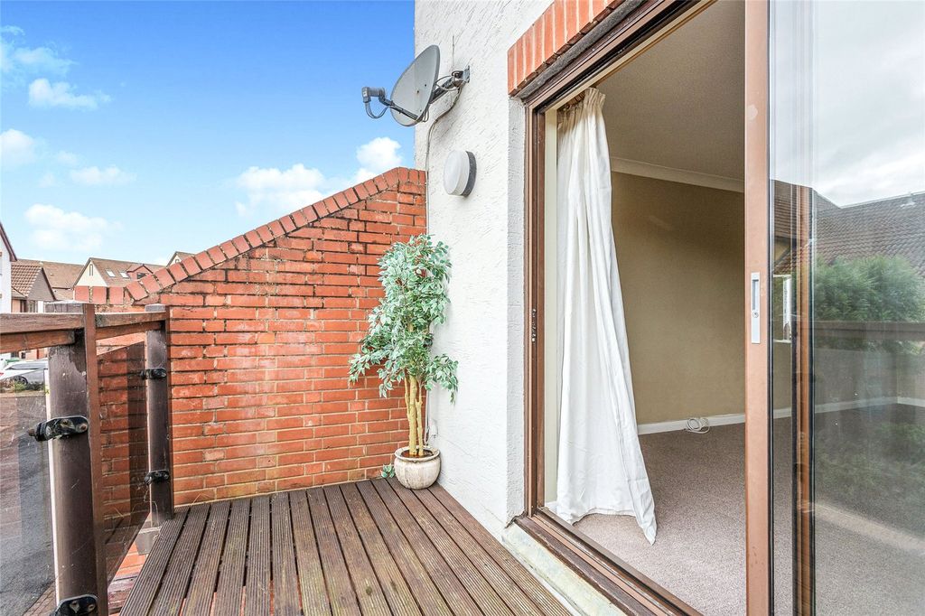 Property photo 2 of 10 Picture No. 06