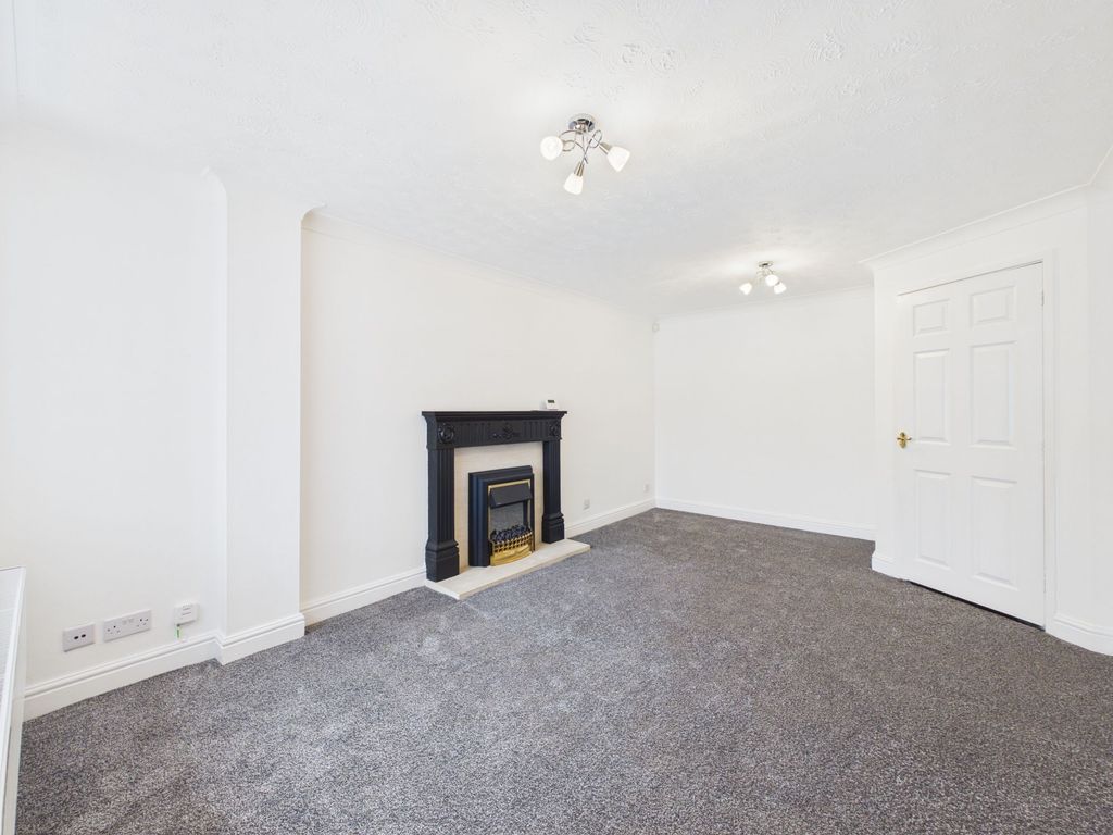 Property photo 2 of 26