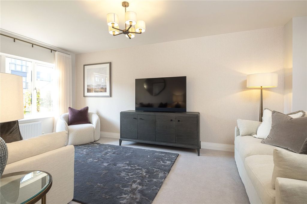 Property photo 3 of 12 Sitting Room