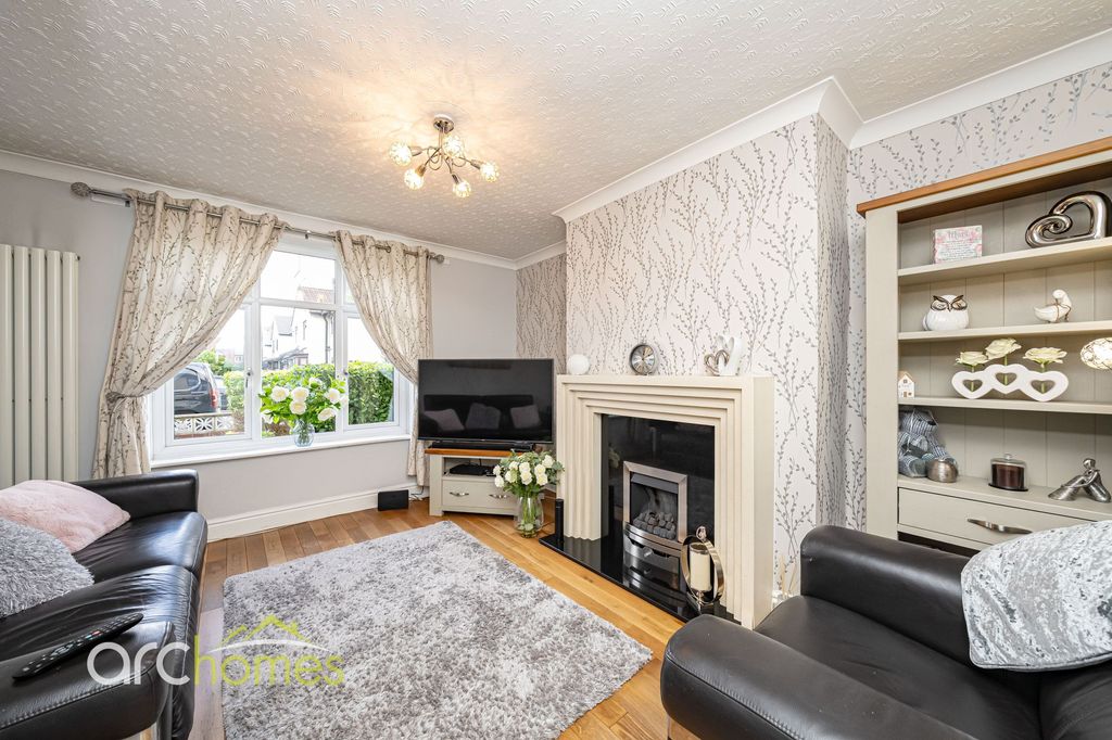 Property photo 2 of 38