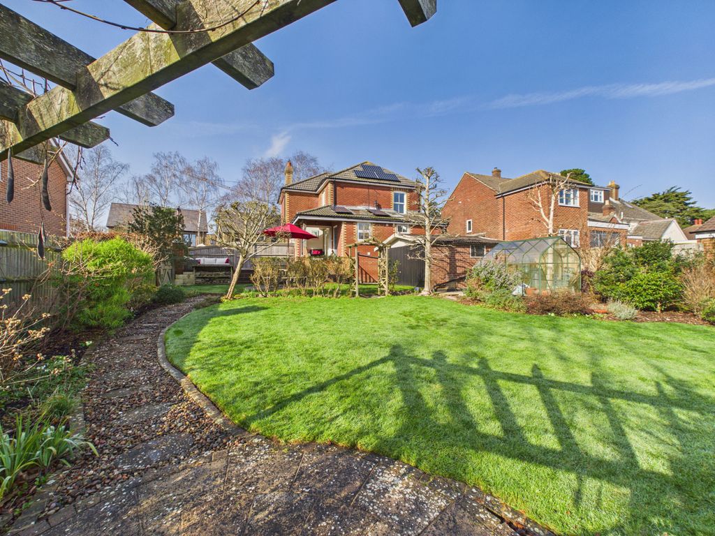 Property photo 2 of 21 Gallery