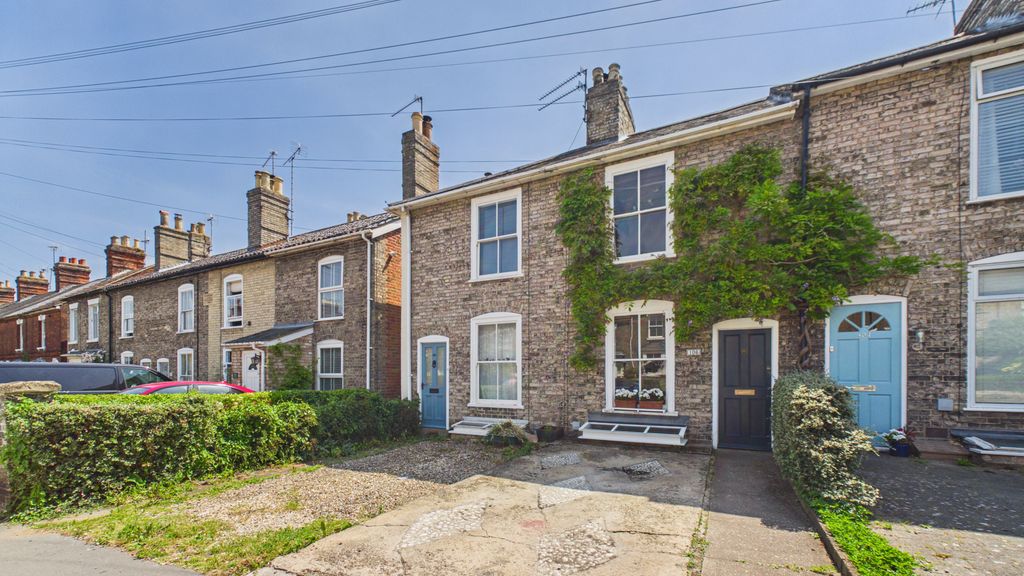 Property photo 1 of 15