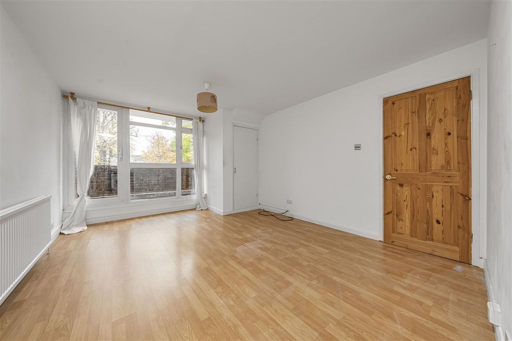 Property photo 2 of 12 Photo Oct 31 2025, 12 33 21 Pm.Jpg