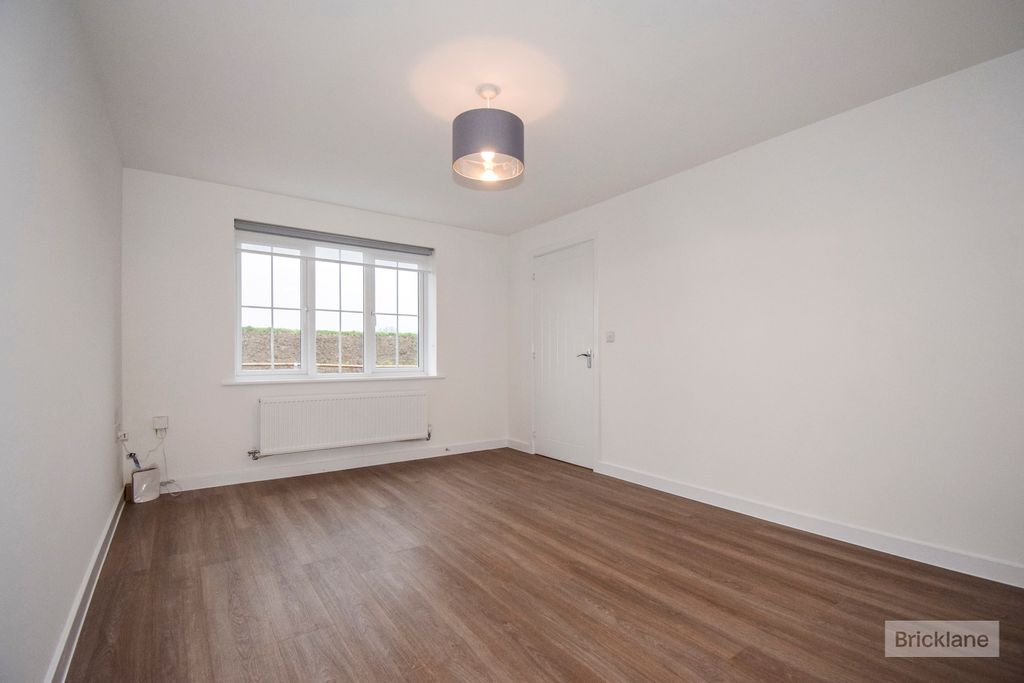 Property photo 2 of 15 Image