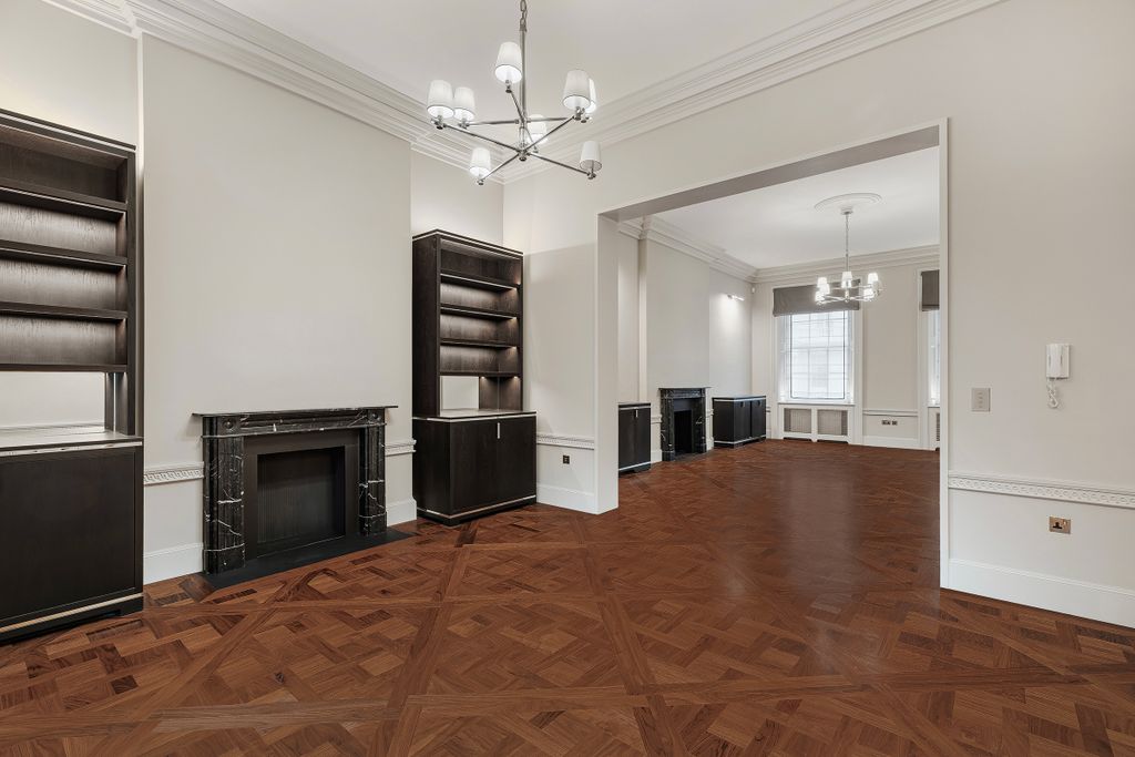 Property photo 2 of 30