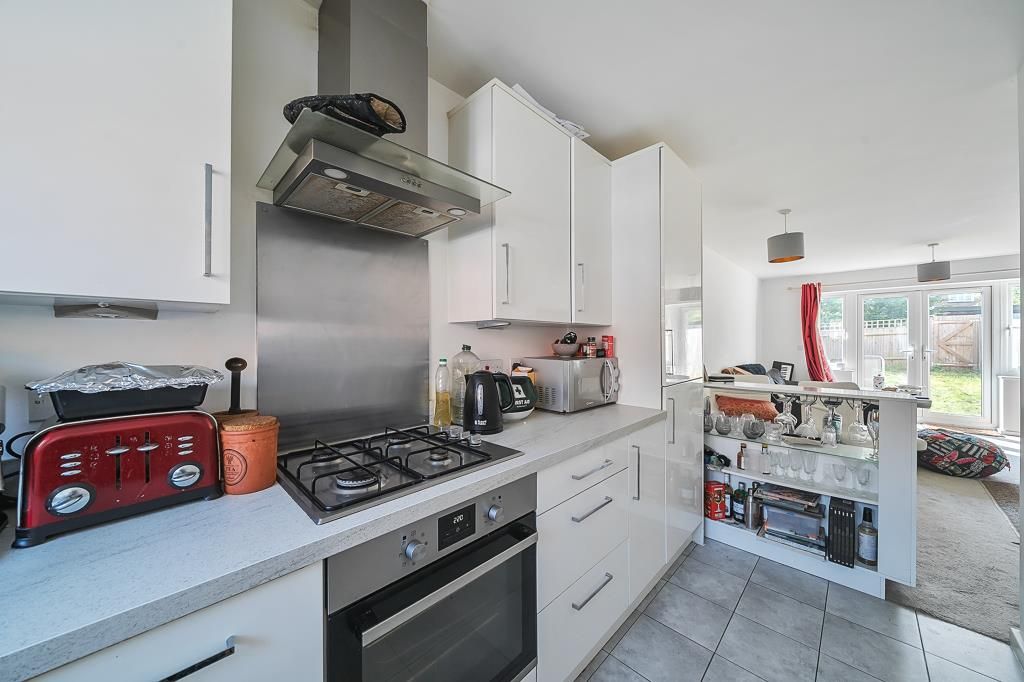 Property photo 2 of 20 Kitchen