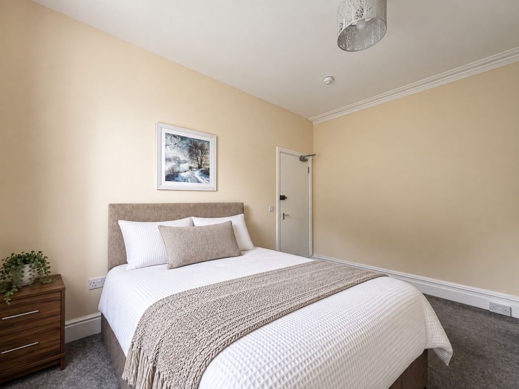 Property photo 2 of 6 5520701